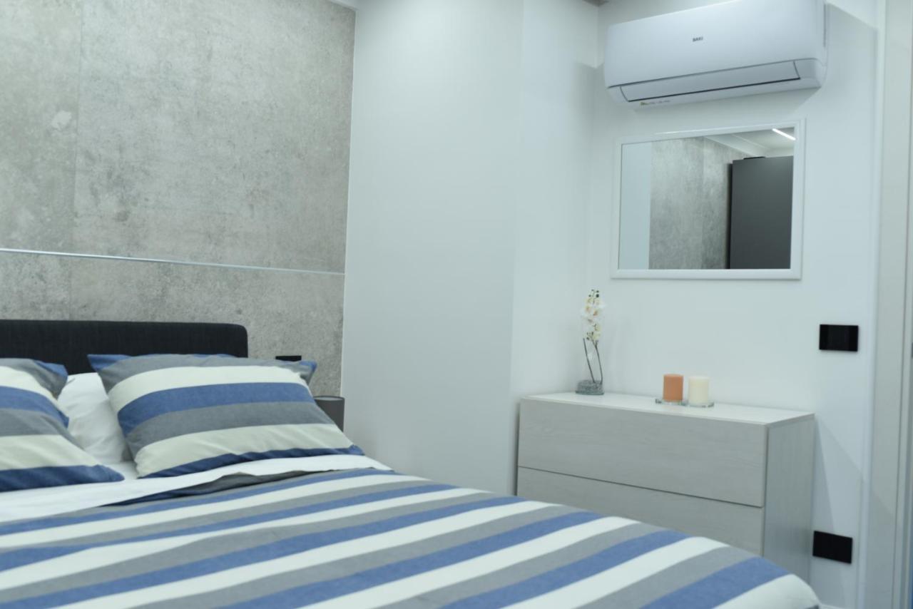나폴리 Chiaja Lux House 아파트 외부 사진