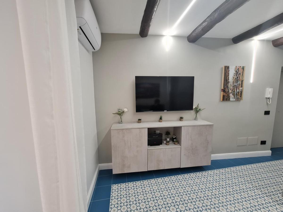 나폴리 Chiaja Lux House 아파트 외부 사진