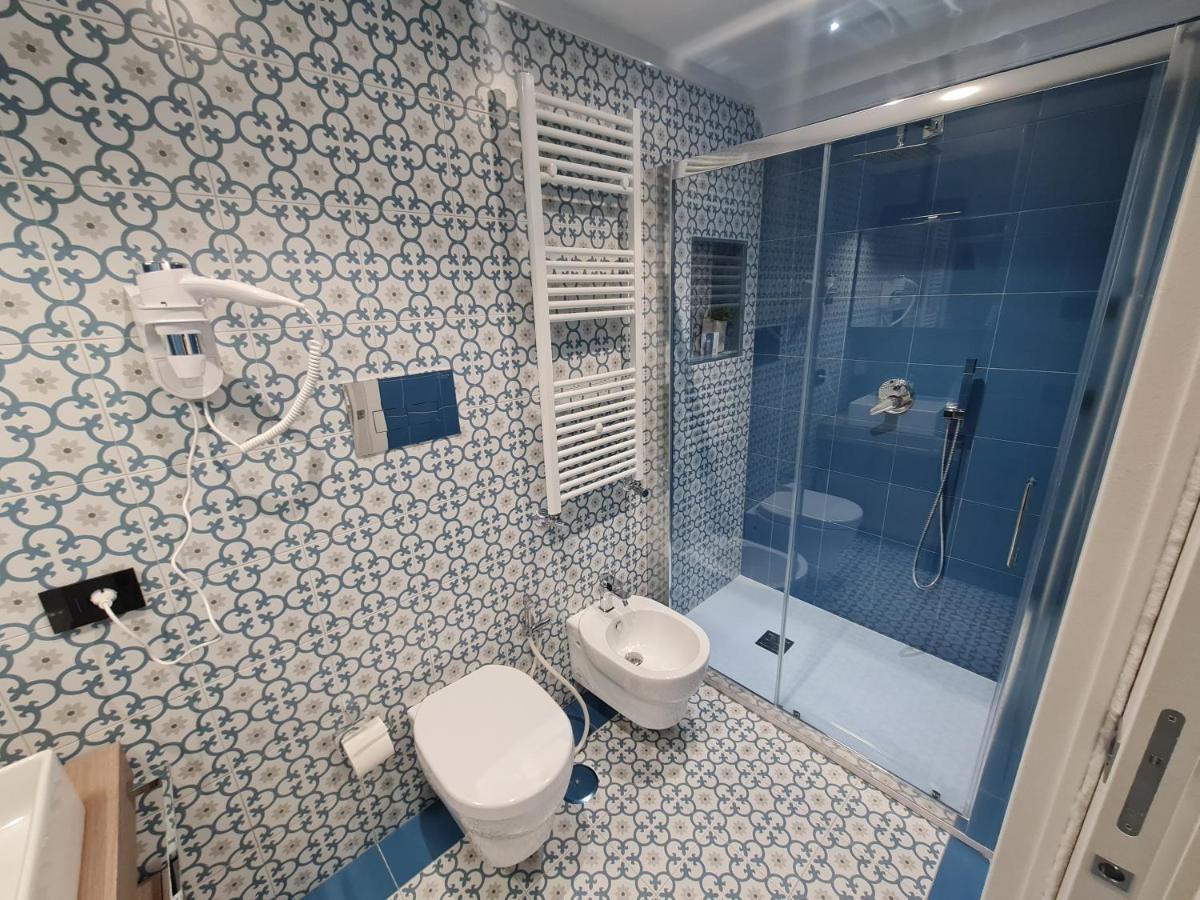 나폴리 Chiaja Lux House 아파트 외부 사진