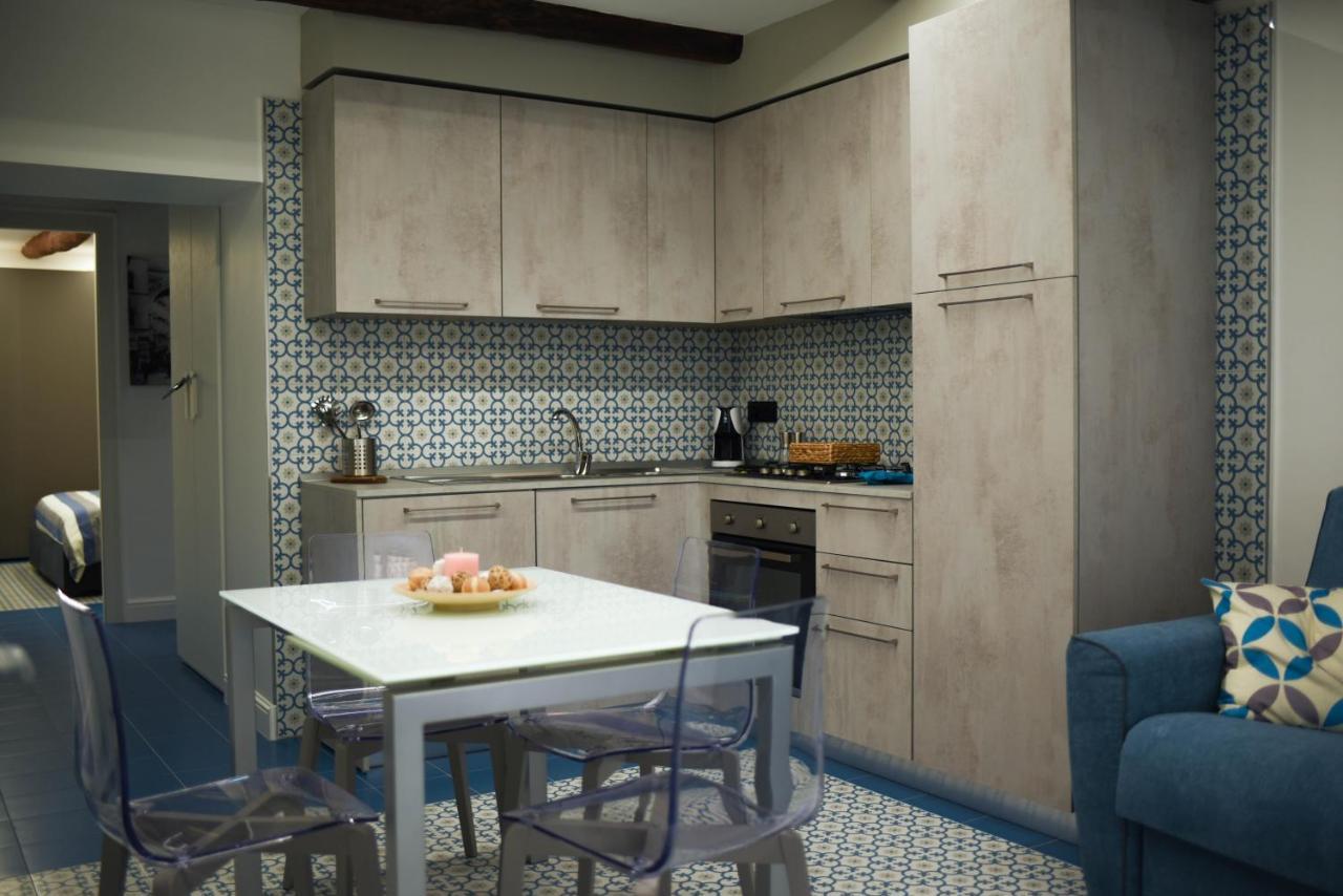 나폴리 Chiaja Lux House 아파트 외부 사진